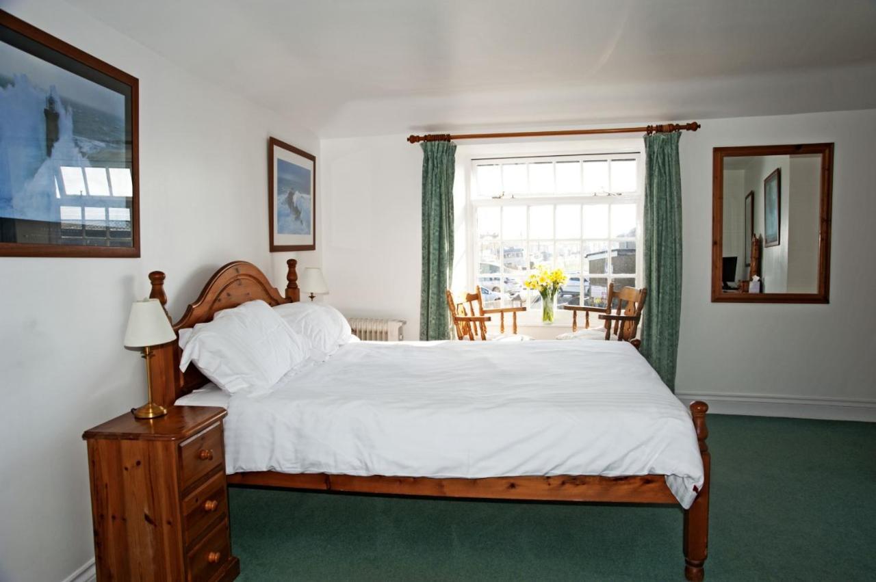 The Swordfish Inn Penzance Bagian luar foto